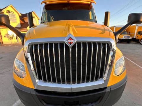 2019 International LT625