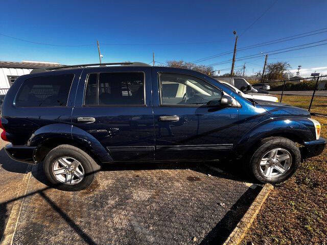 Dk. Blue 2005 Dodge Durango SLT SLT 4dr SUV 2