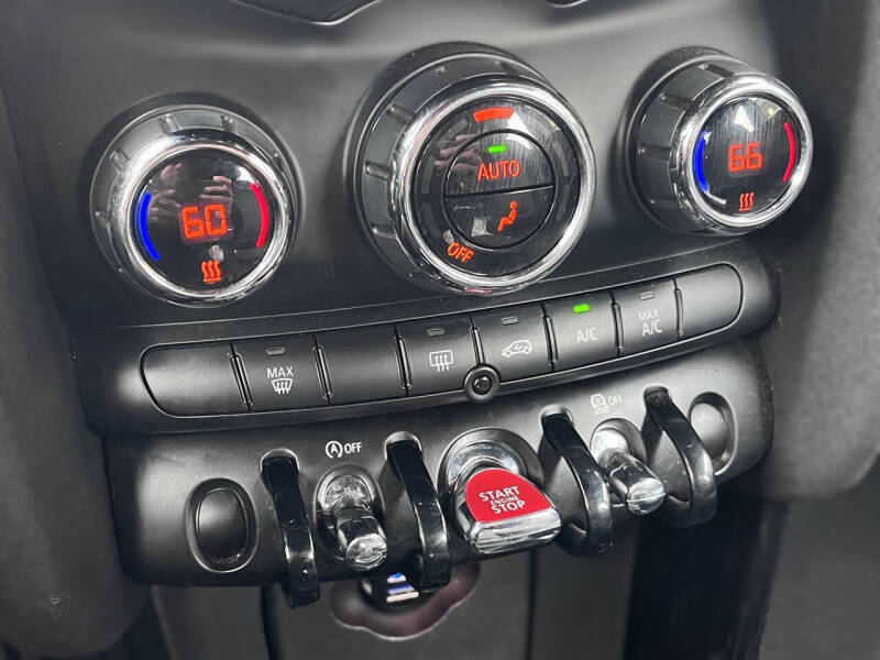 2017 MINI Hardtop 4 Door Cooper