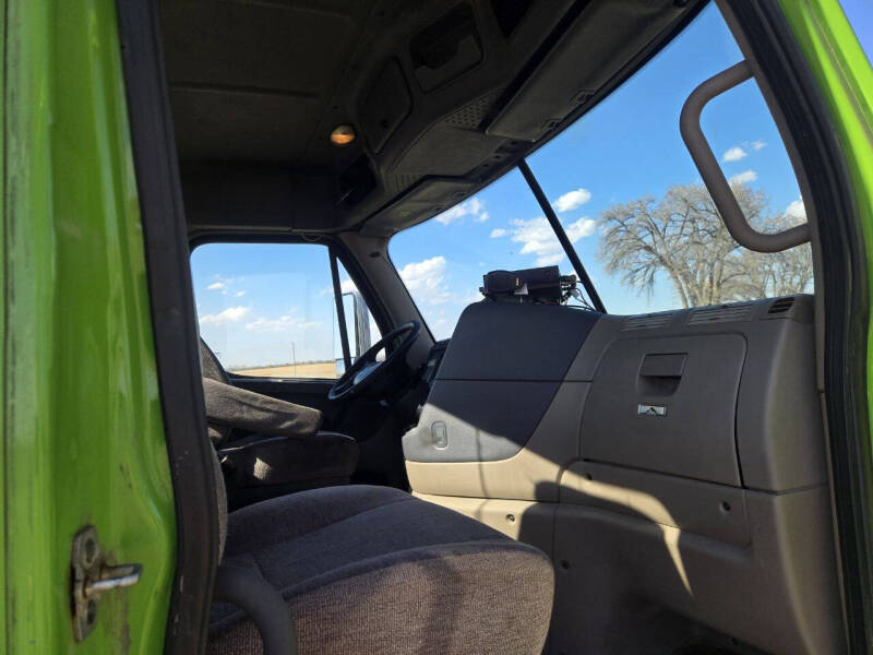 2016 Freightliner Cascadia