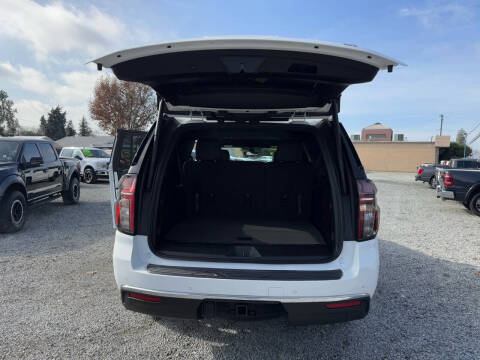 2022 Chevrolet Suburban LT