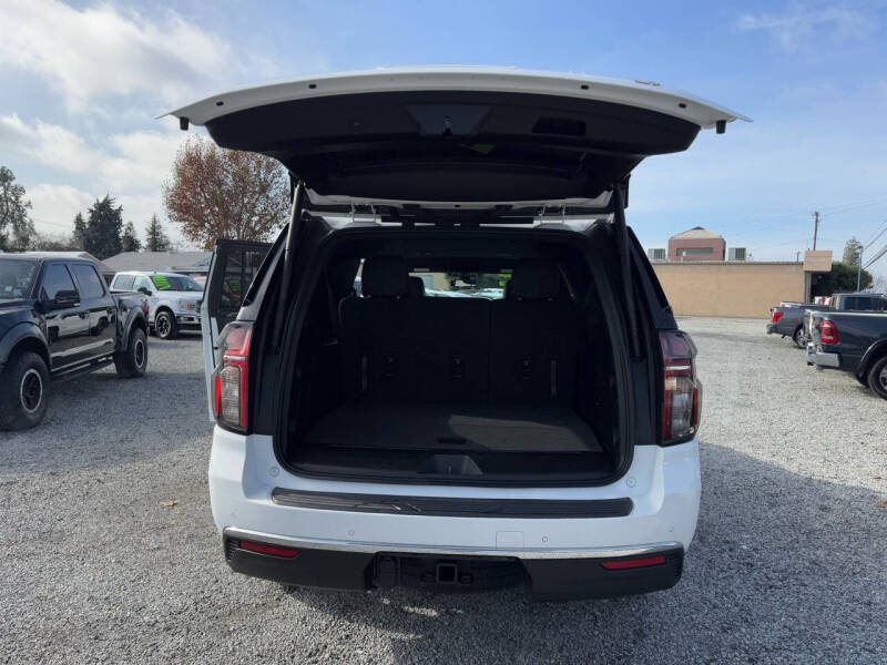 2022 Chevrolet Suburban LT