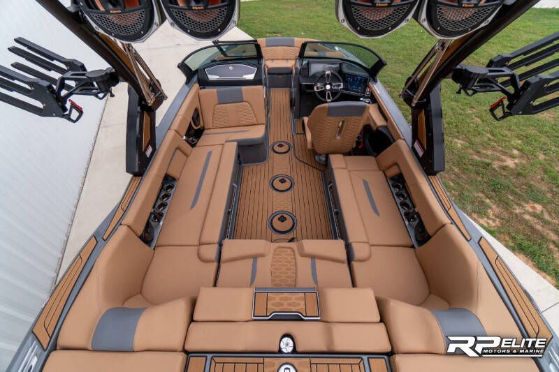 2025 MasterCraft X22