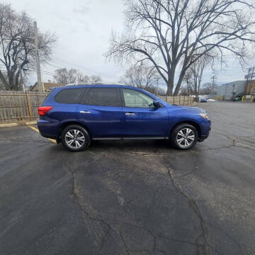2017 Nissan Pathfinder S