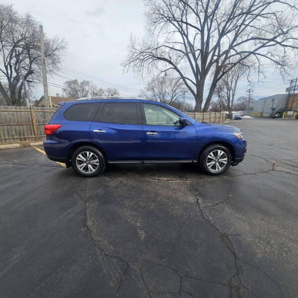 2017 Nissan Pathfinder S