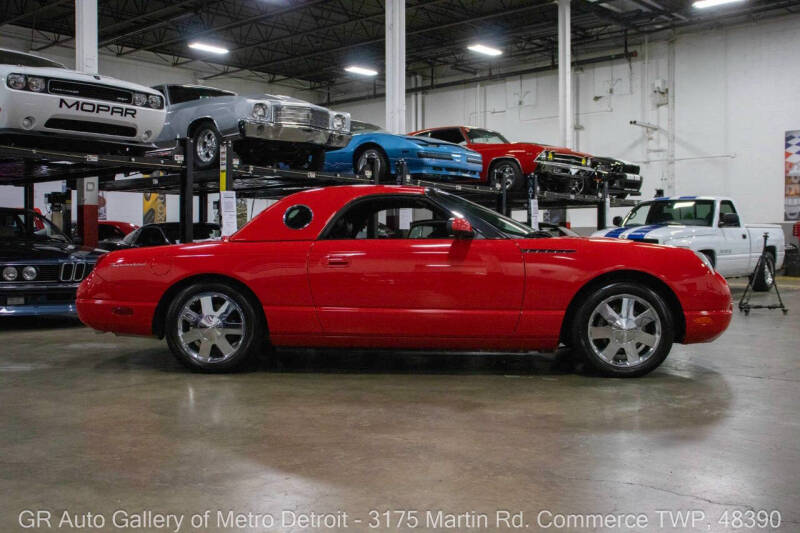 2002 Ford Thunderbird Deluxe