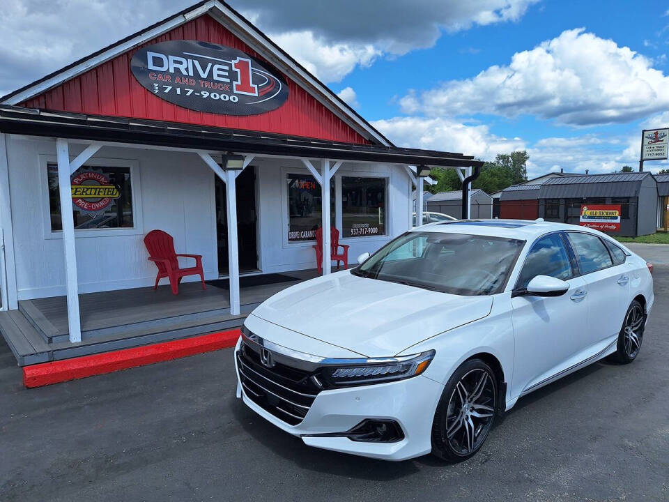 2021 Honda Accord Touring's photo