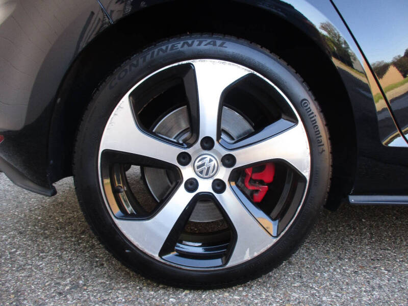 2017 Volkswagen Golf GTI SE