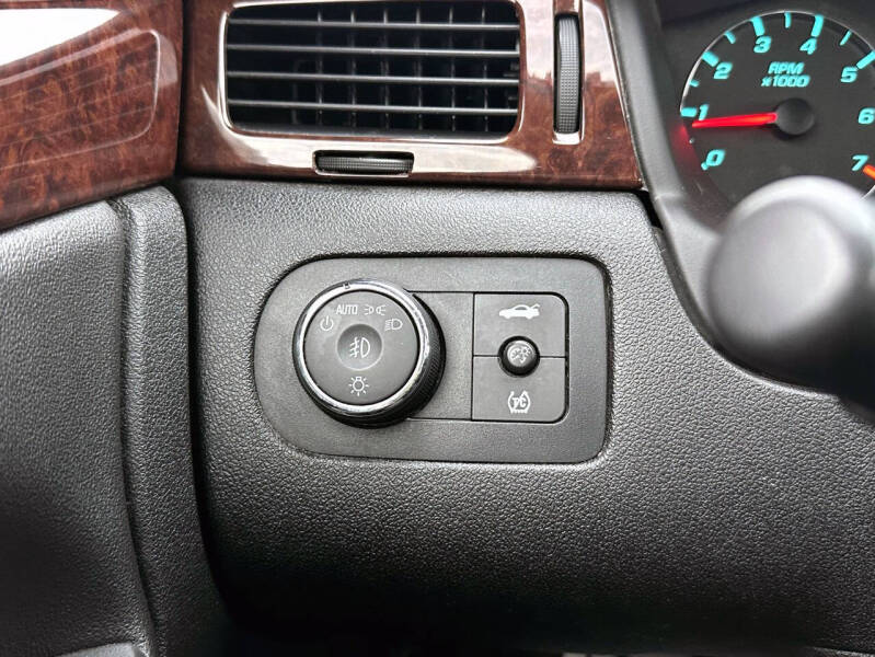 2011 Chevrolet Impala LT