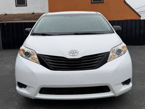 2016 Toyota Sienna L 7-Passenger
