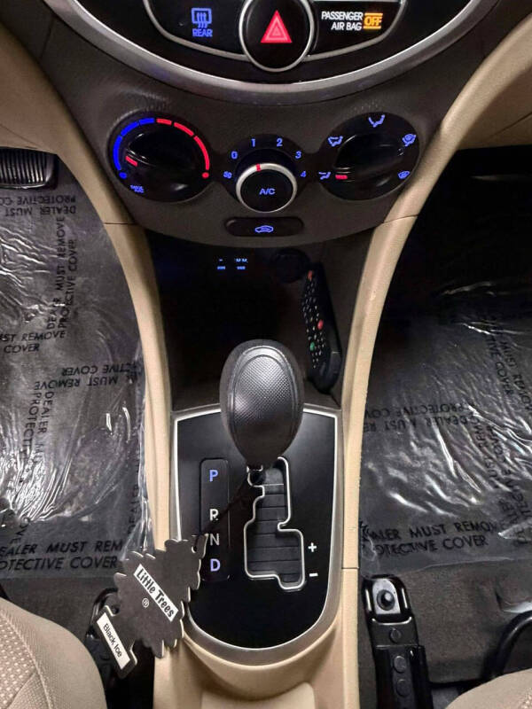 2014 Hyundai Accent GLS