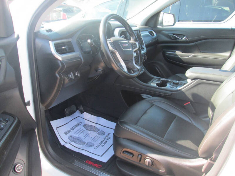 2021 GMC Acadia SLT