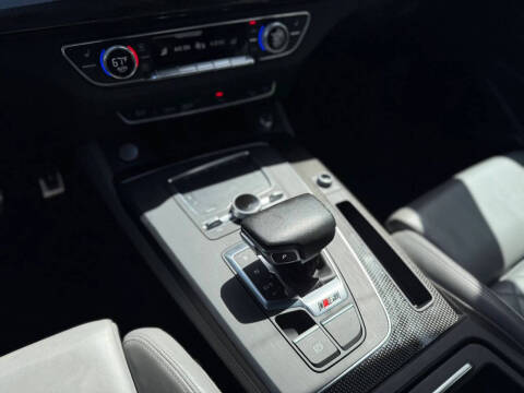 2018 Audi SQ5 3.0T quattro Premium Plus