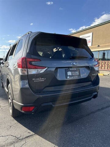 2022 Subaru Forester Premium