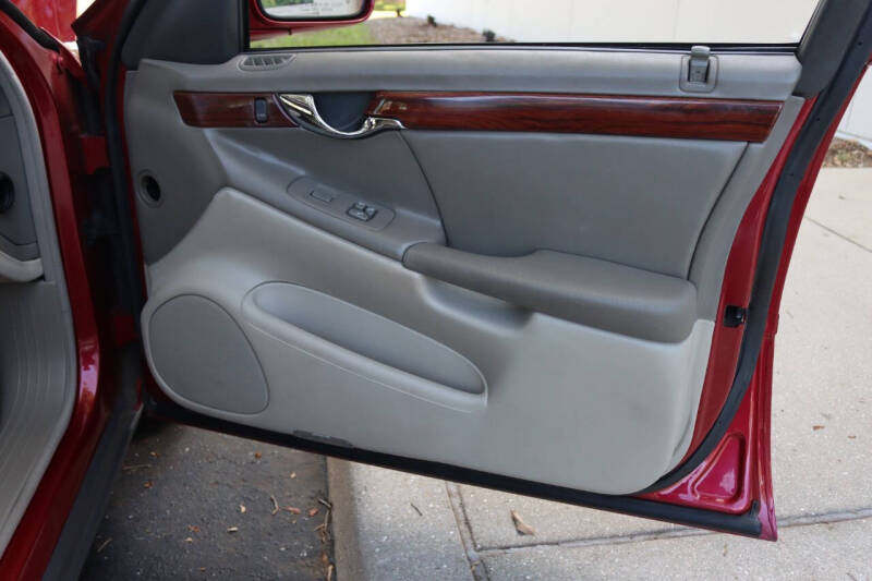 2004 Cadillac DeVille