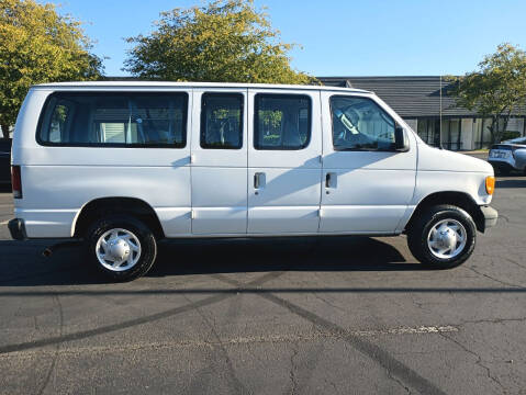 2003 Ford E-Series for sale at Car Guys in Kent WA