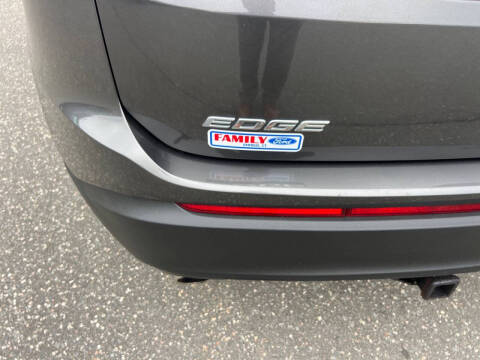 2017 Ford Edge SE