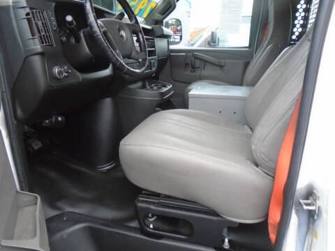 2017 Chevrolet Express 2500