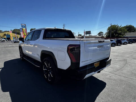 2025 GMC Sierra EV Denali
