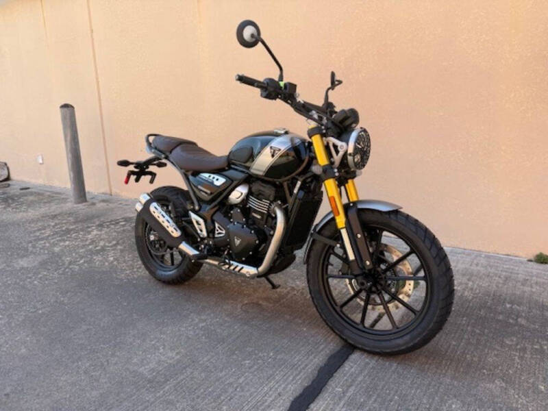 2025 Triumph Scrambler 400 X Phantom Black