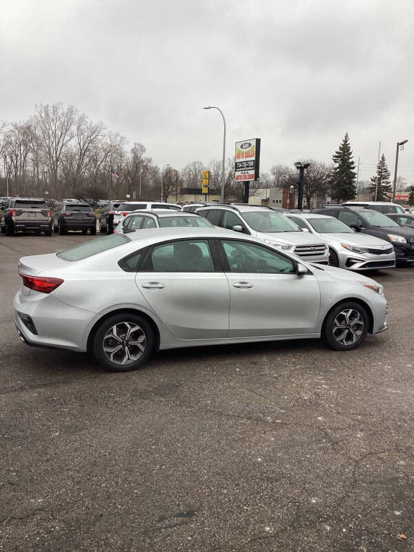 2019 Kia FORTE LXS photo 6