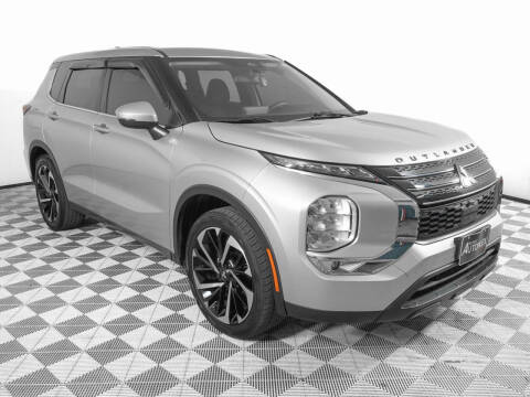 2022 Mitsubishi Outlander ES