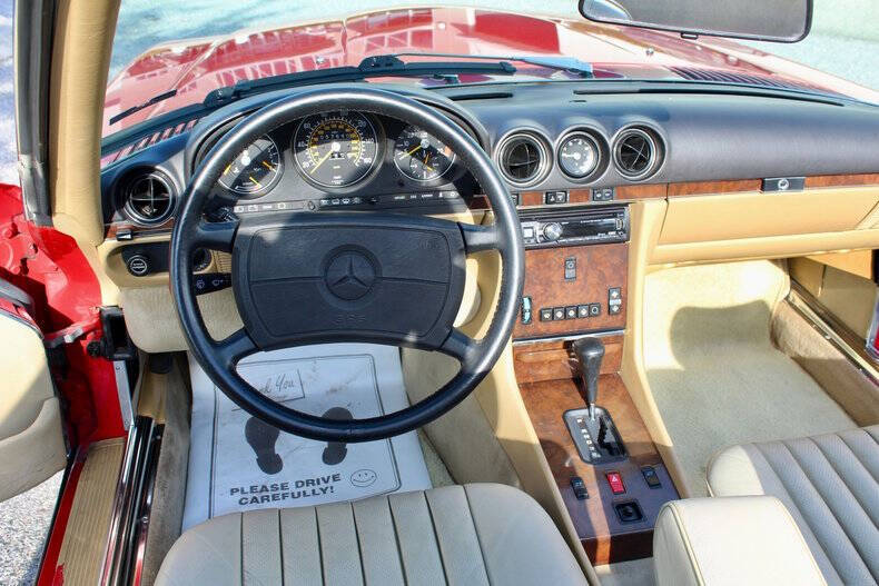 1987 Mercedes-Benz 560-Class 560 SL