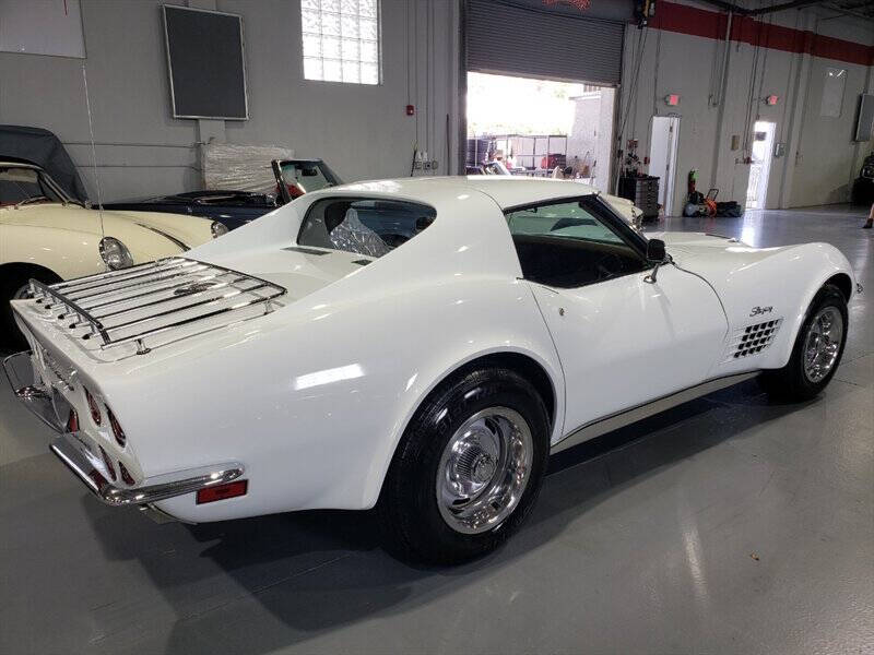 1972 Chevrolet Corvette 3