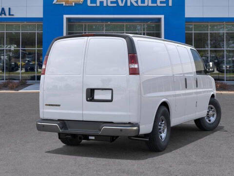 2025 Chevrolet Express 2500