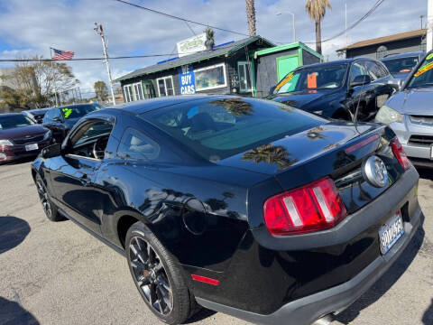 2011 Ford Mustang V6