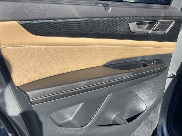 2024 Volkswagen Atlas Cross Sport SEL R-Line 4Motion