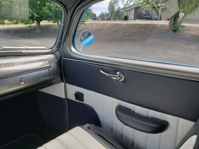 1948 Ford Coupe