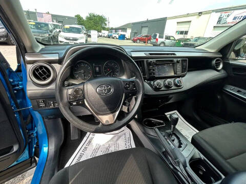 2017 Toyota RAV4 LE