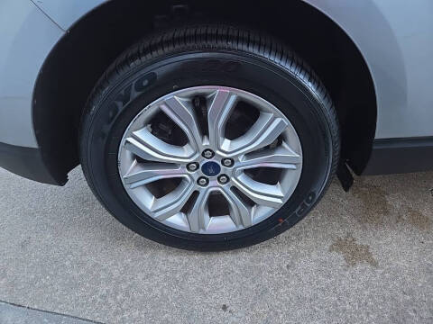 2022 Ford Edge Titanium