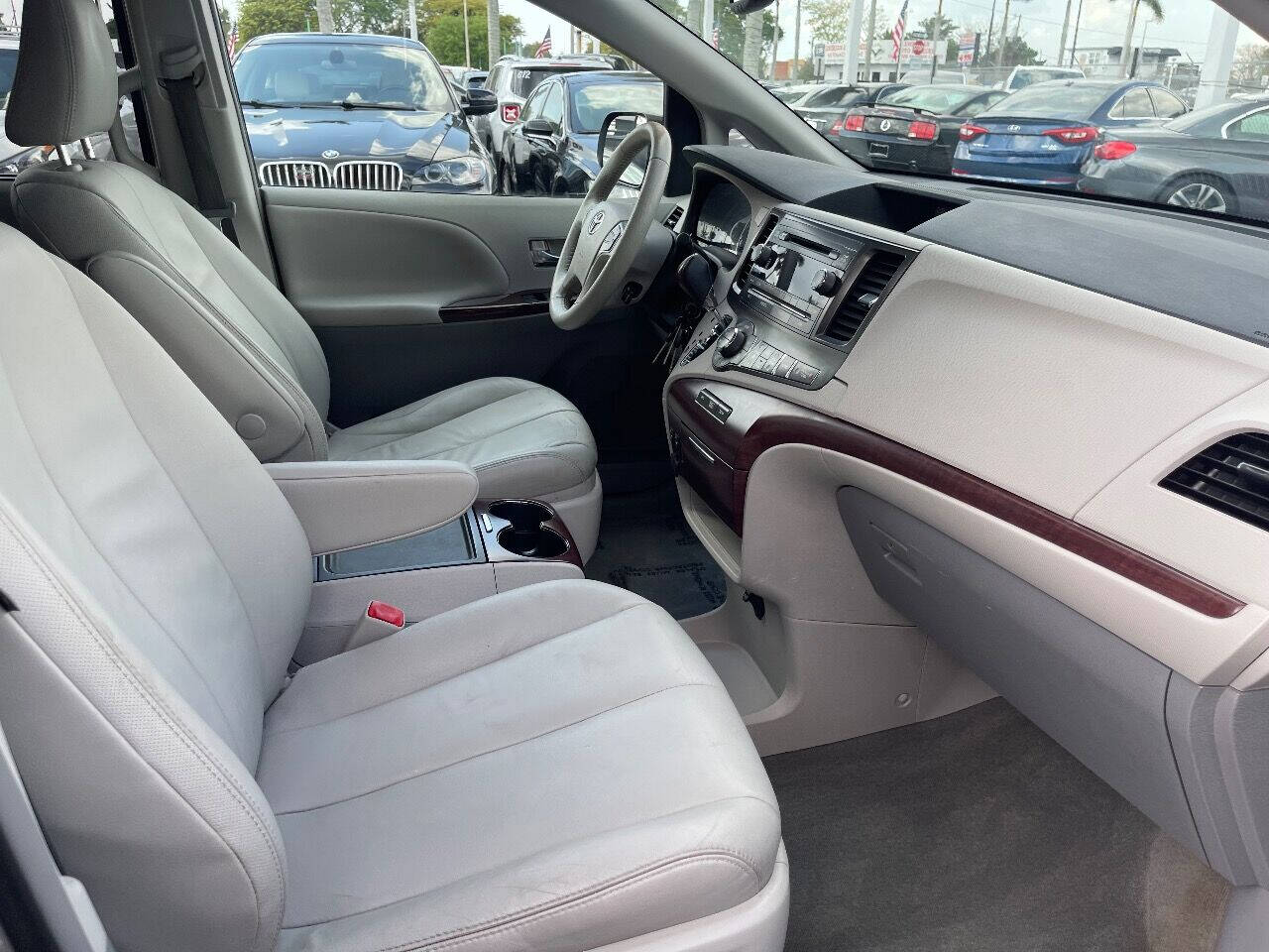 2013 Toyota Sienna  - $15,900