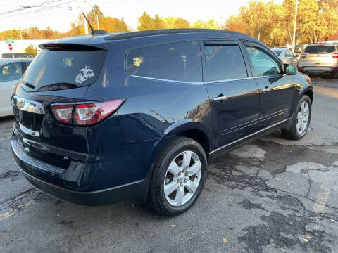 2017 Chevrolet Traverse LT