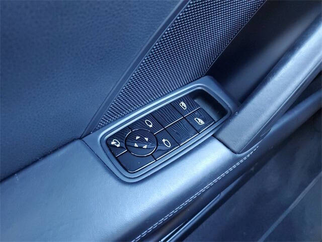 2021 Porsche 911 Carrera