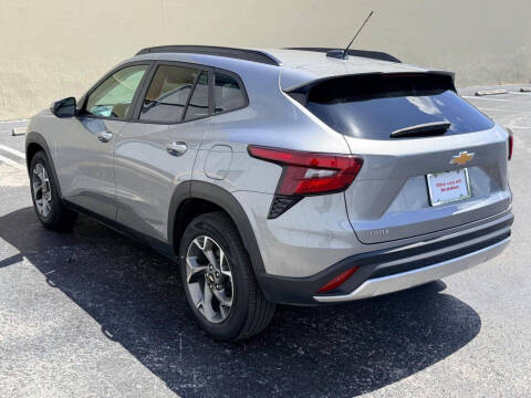 2025 Chevrolet Trax LT