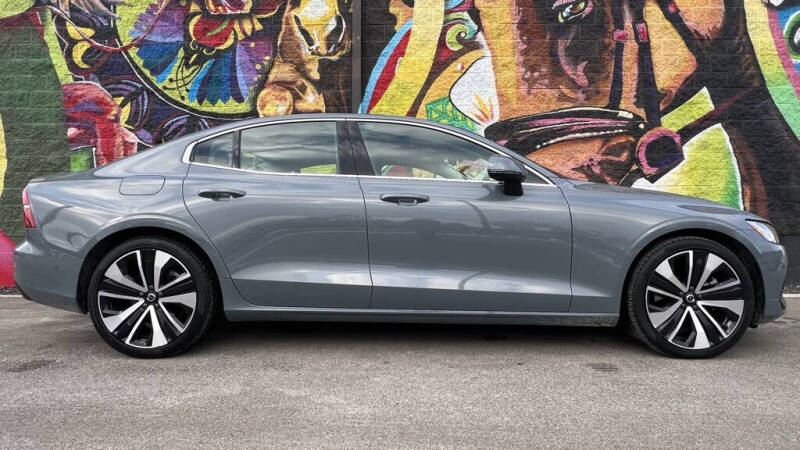 2023 Volvo S60 B5 Ultimate Bright Theme