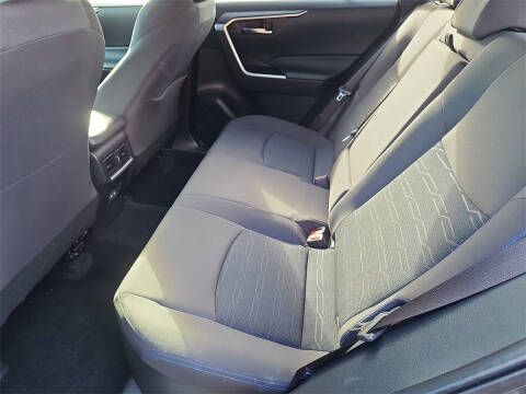 2024 Toyota RAV4 Hybrid SE