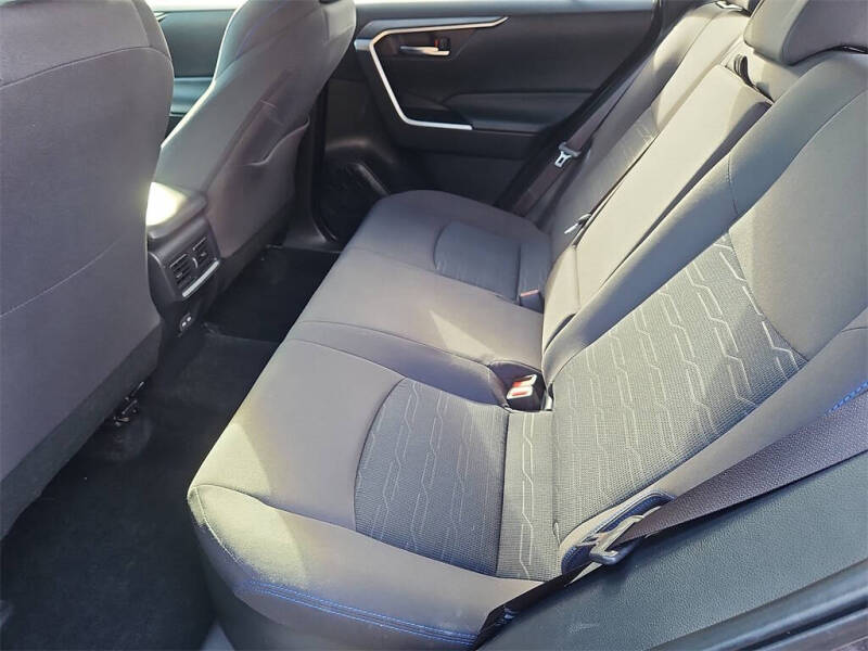 2024 Toyota RAV4 Hybrid SE