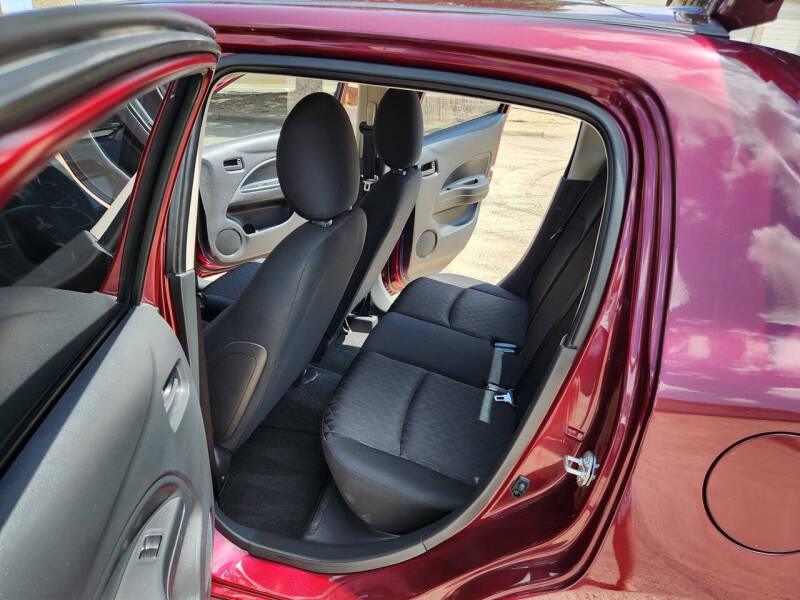 2024 Mitsubishi Mirage ES - Photo 16