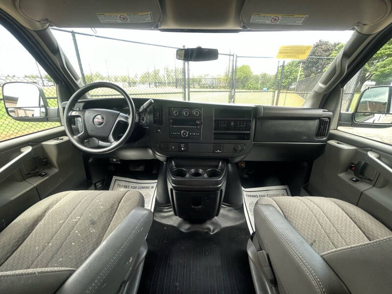 2016 GMC Savana 2500