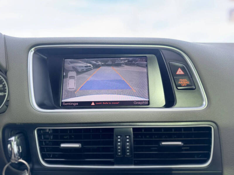 2012 Audi Q5 3.2 quattro Premium Plus