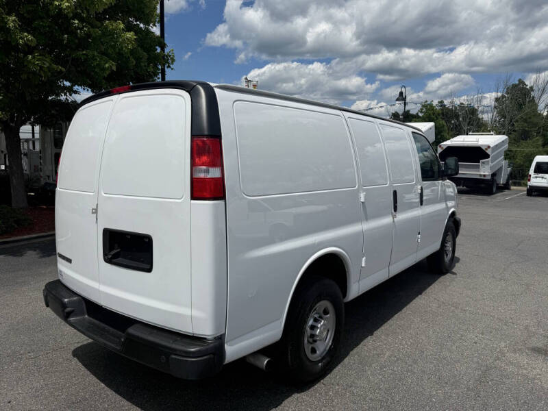 2023 Chevrolet Express 3500