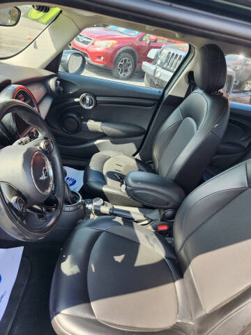 2015 MINI Hardtop 4 Door Cooper