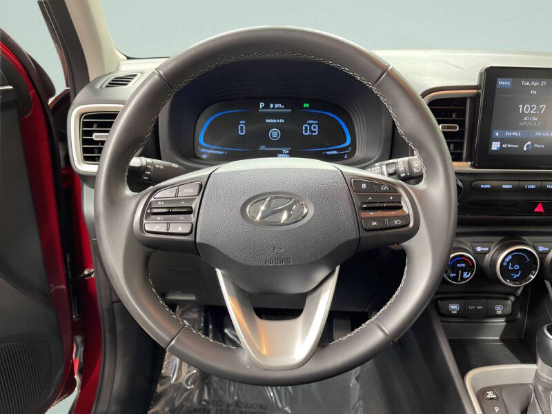 2025 Hyundai Venue SEL