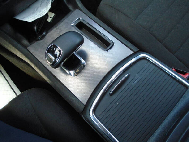 2013 Dodge Charger SE