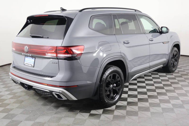 2024 Volkswagen Atlas Peak Edition SEL 4Motion