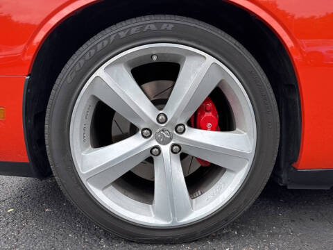 2008 Dodge Challenger SRT8